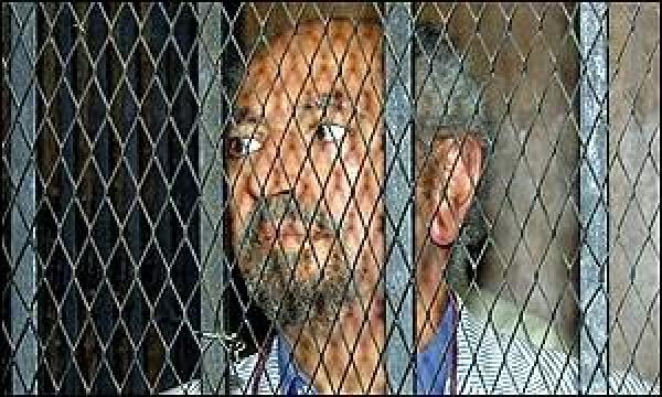 Picture of Dr. Saad El-Din Ibrahim behind bars, BBC News, 30 May, 2001 