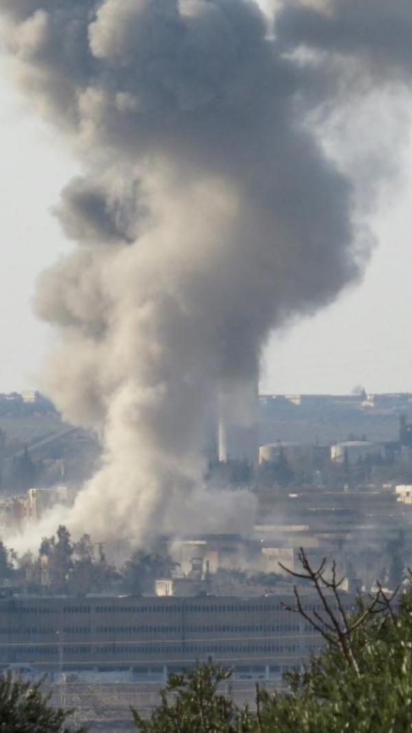 دخان يتصاعد من سجن حلب المركزي