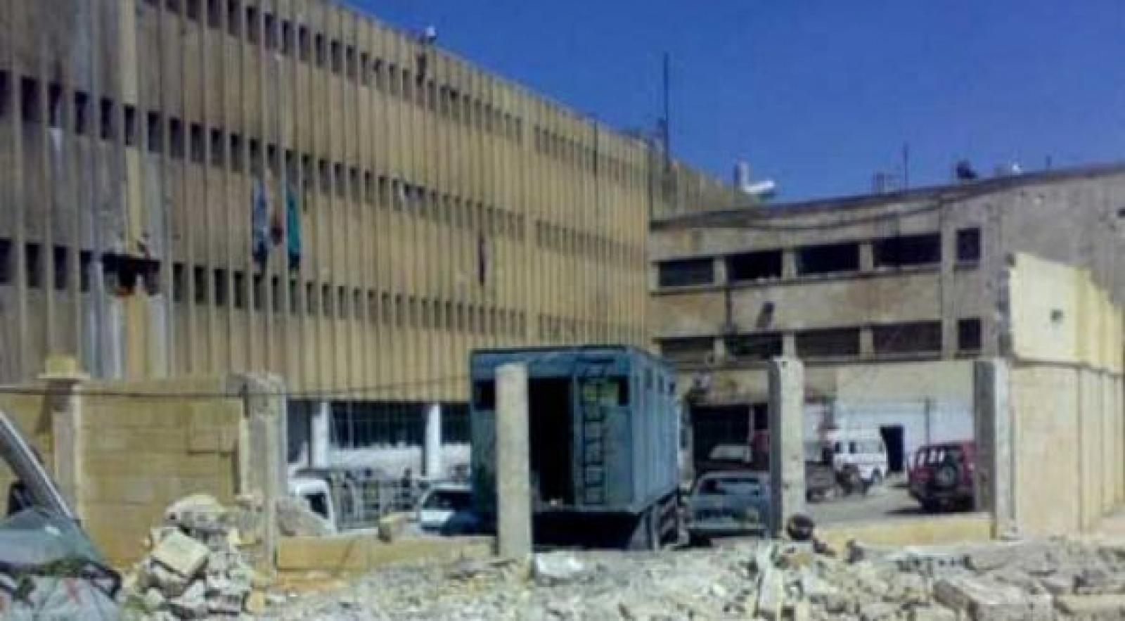 Shells target areas of Adra Prison and a hospital in the suburbs of Damascus and its outskirts