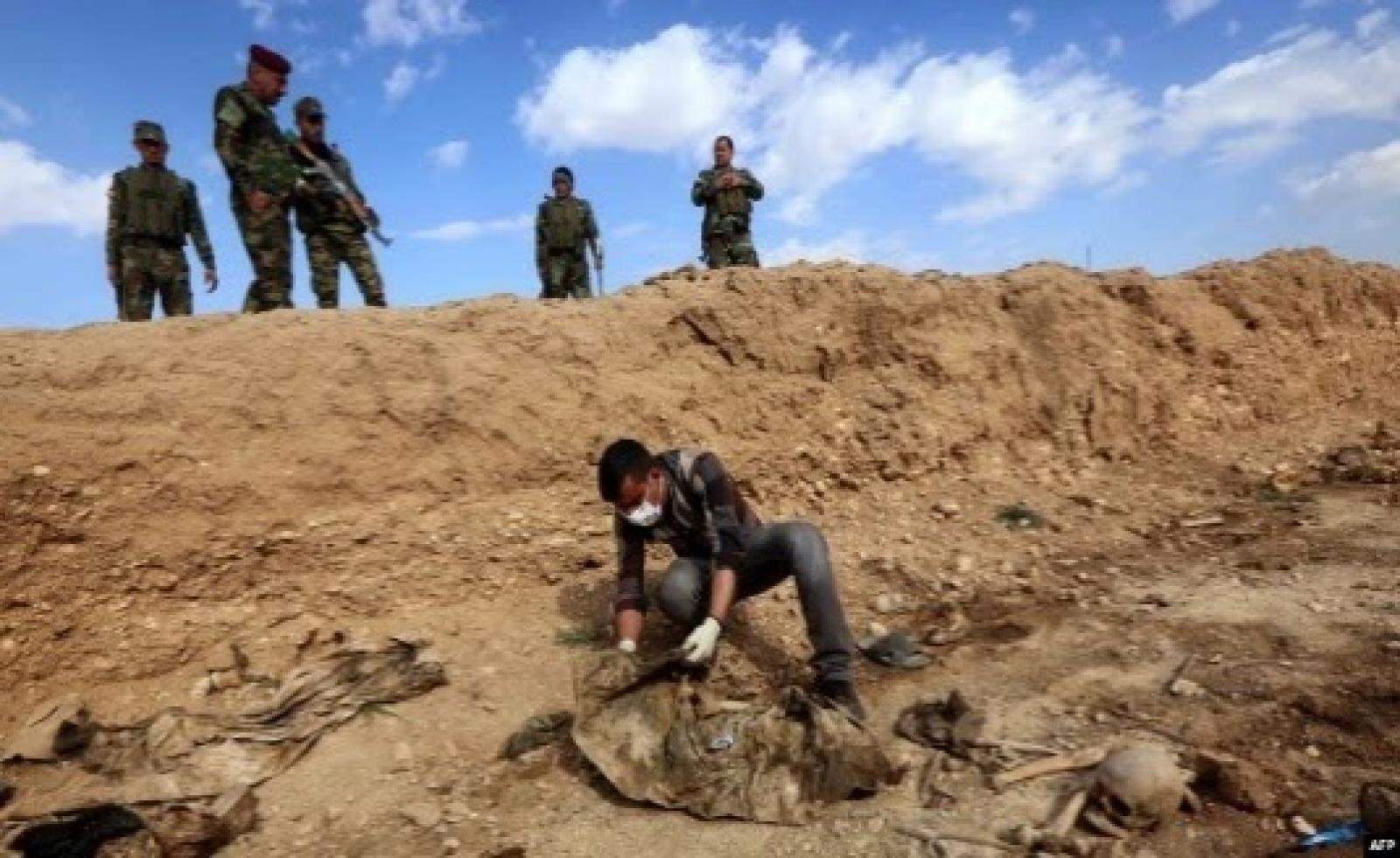 The discovery of 22 graves in Sinjar indicative of Yazidi genocide, Alalam TV Channel, 17 July 2017