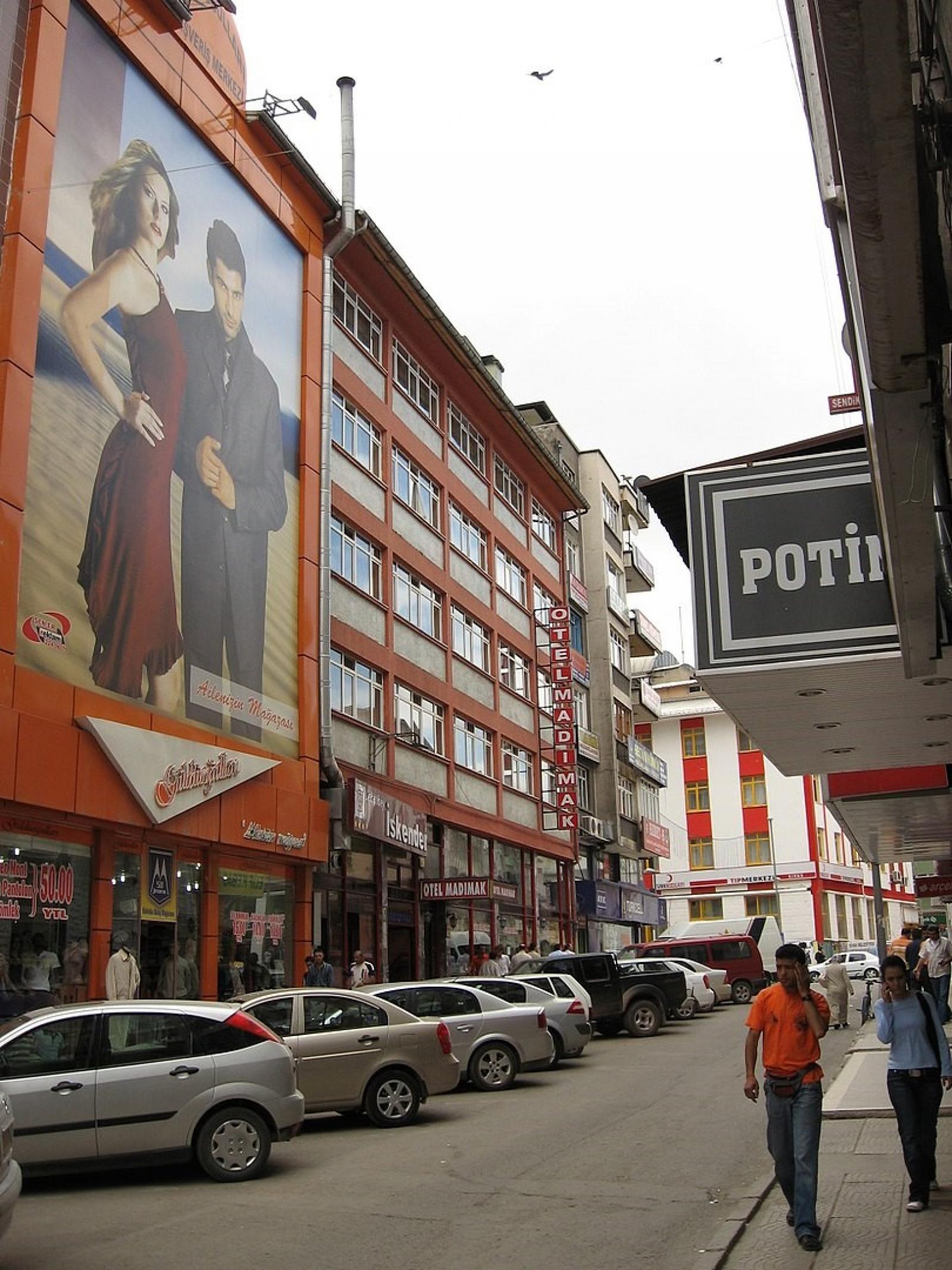 A photograph of Hotel Madımak in 2007, Sivas
